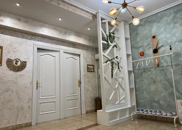 Murallas De Revelin & Laurel -Casco Antiguo-