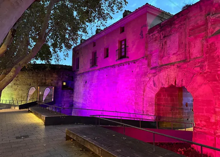 Murallas De Revelin & Laurel -Casco Antiguo-