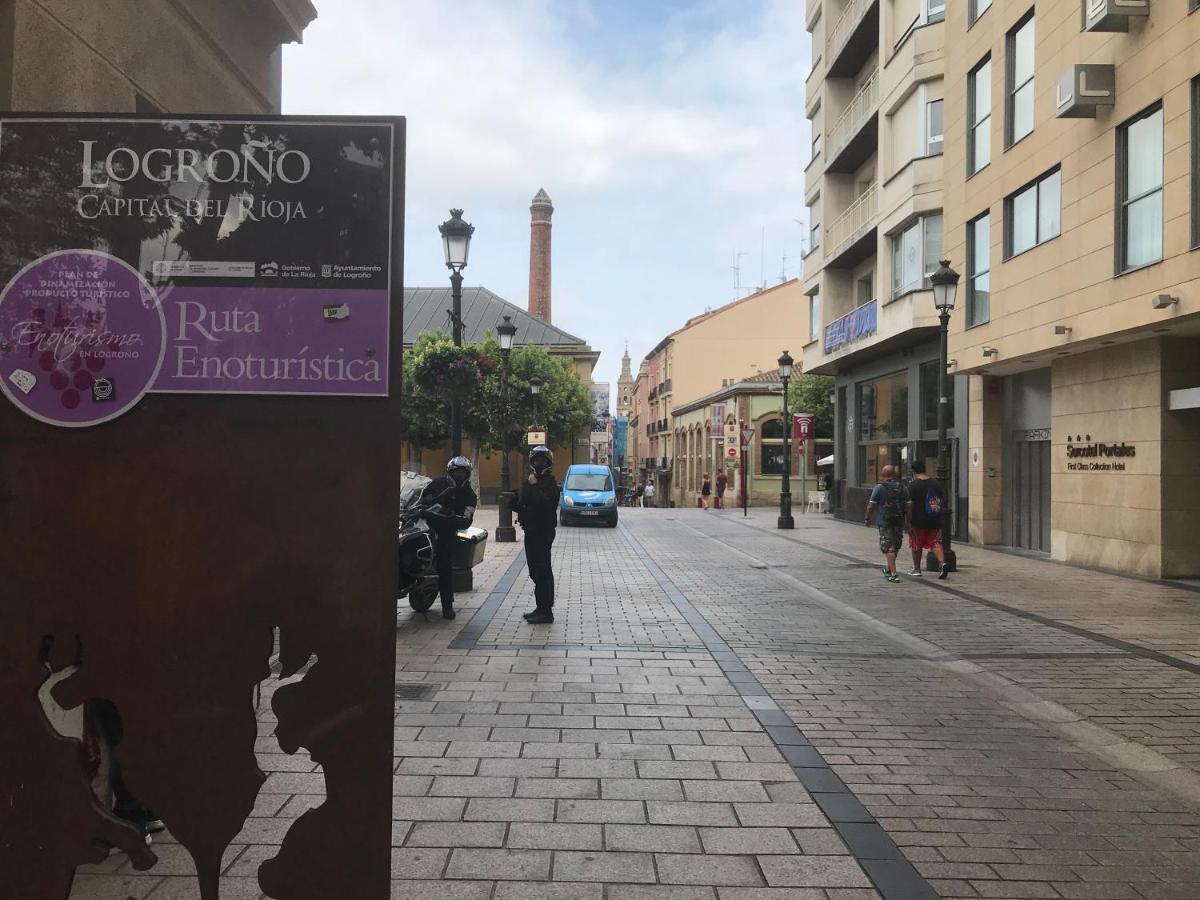 Murallas De Revelin & Laurel -casco Antiguo- Apartment *