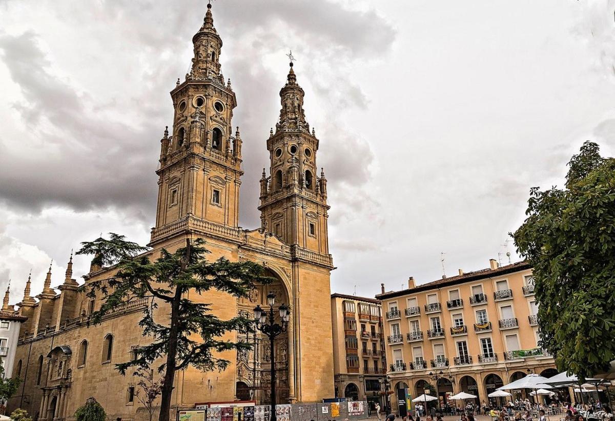 Murallas De Revelin & Laurel -casco Antiguo- * Logrono