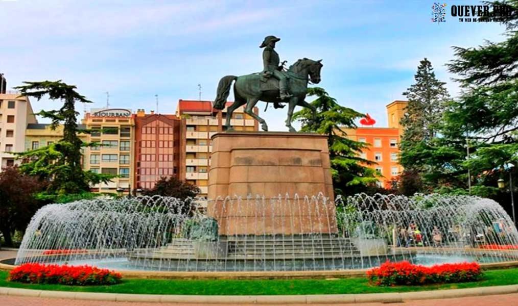 Apartment Murallas De Revelin & Laurel -casco Antiguo-